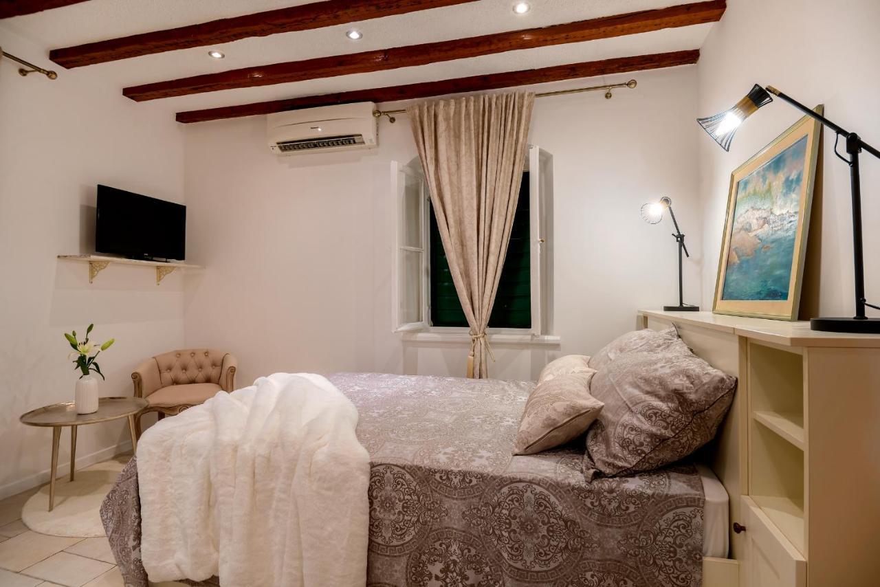 Charming Old Town Apartment Pjaca Split Exterior photo